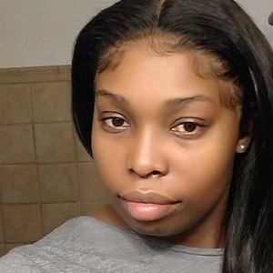 Meet your Posher, Brittney